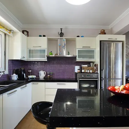 Cozy Family In * Katouna