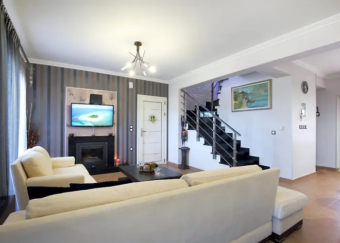 Cozy Family In Villa Katouna